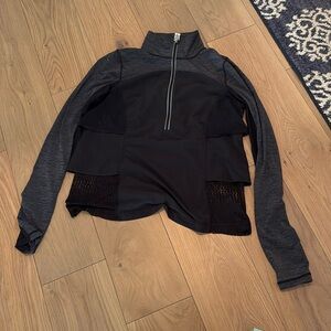 Lululemon 1/4 zip black charcoal, ruffle, size 8 ￼